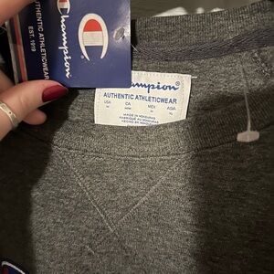 Champion Sweatshirt New With Tags. Size M.